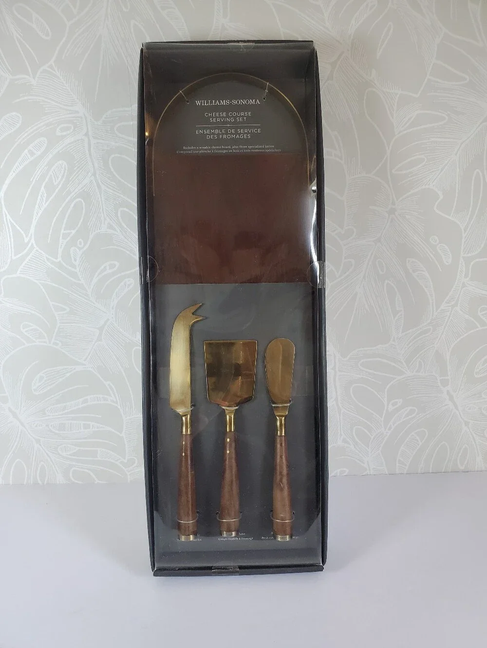 NEW Williams Sonoma Gold & Wood Cheese Board Set